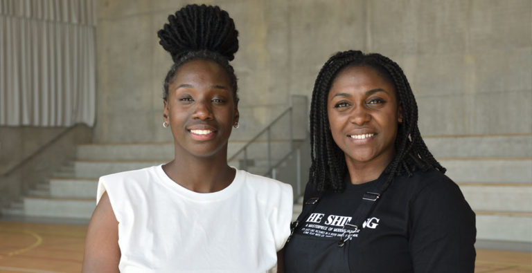 amina-tounkara-et-grace-zaadi-deuna-768x395