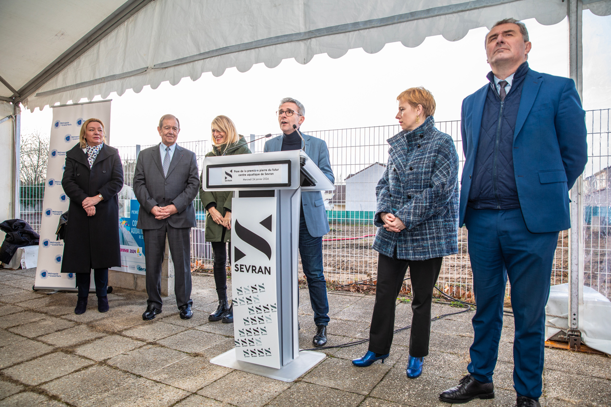 première pierre centre aquatique sevran