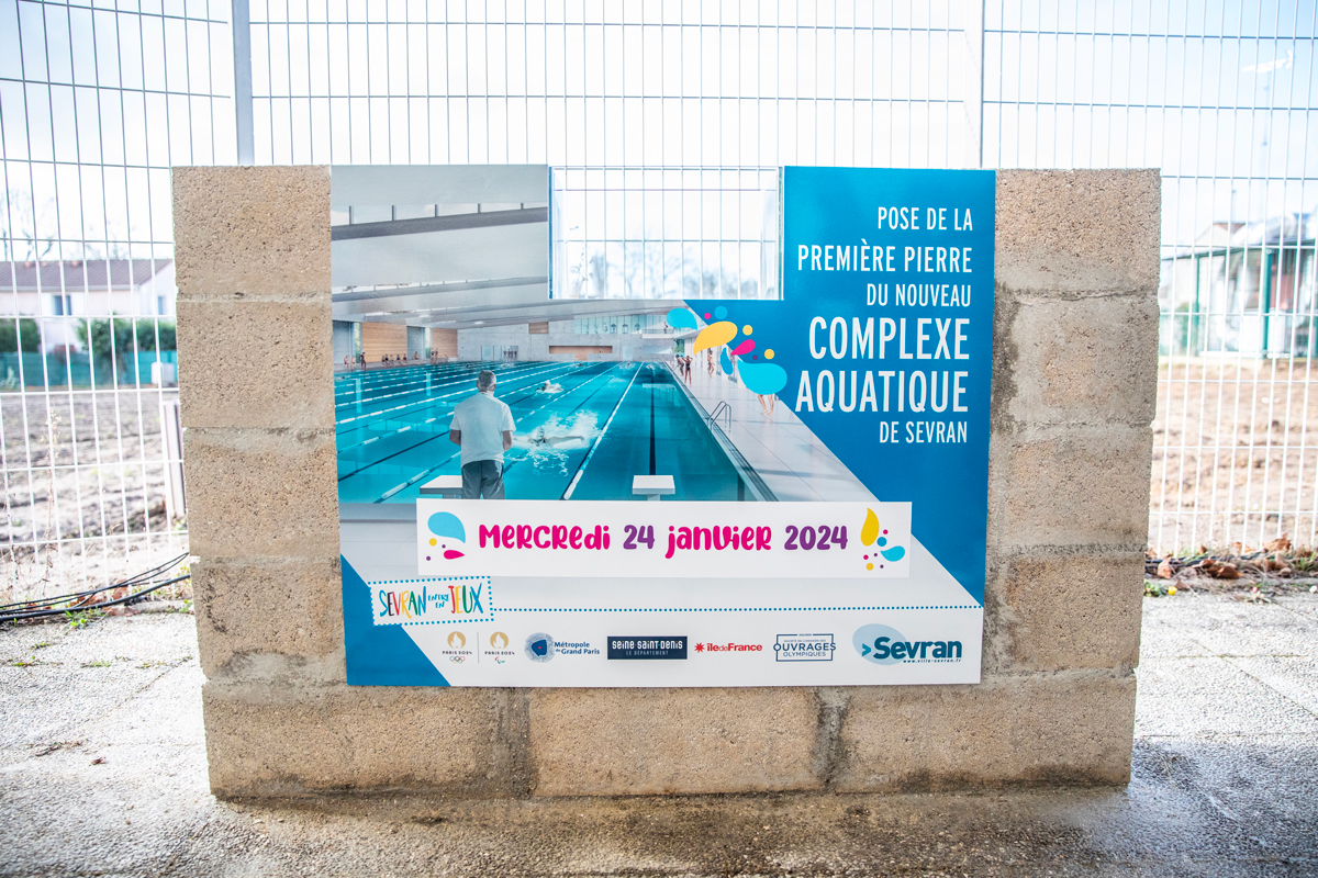première pierre centre aquatique sevran