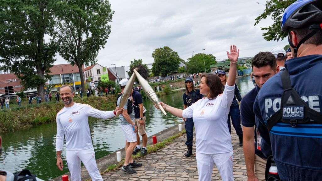 flamme canal Saint Denis  04